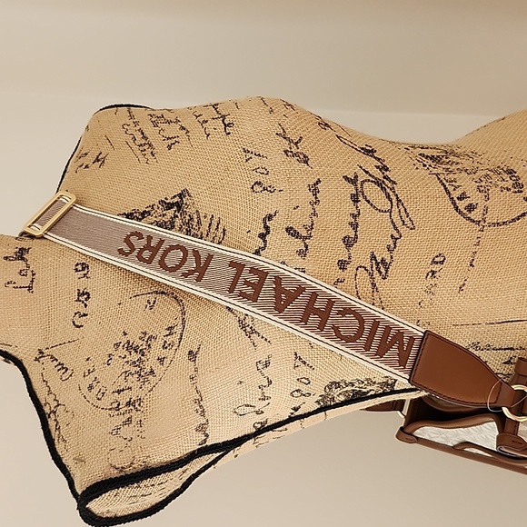 Michael Kors Cream and Brown Crossbody Bag - Picture 9 of 14